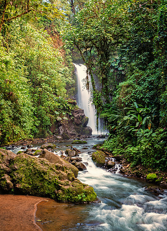 La Paz Waterfalls